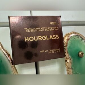 Hourglass Veil Travel Translucent Setting Powder